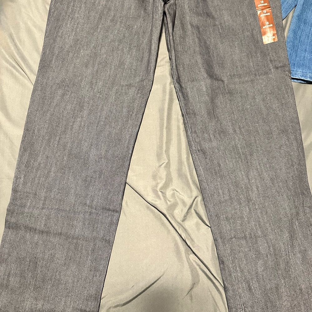Brand New - Picture 4 of 4